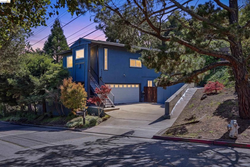 Located on the Piedmont side of Montclair, this 3-bedroom - Beach Home for sale in Oakland, California on Beachhouse.com