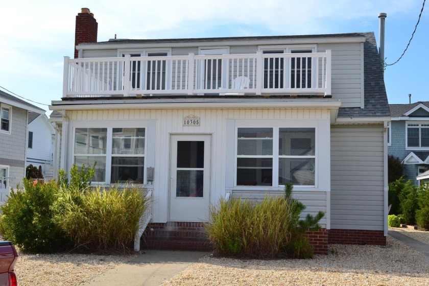 Own up to 20% of this Classic 1950s style 4 bedroom 3 full bath - Beach Home for sale in Stone Harbor, New Jersey on Beachhouse.com