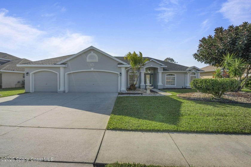 This beautifully updated 4-bedroom, 2.5-bathroom home offers the - Beach Home for sale in Melbourne, Florida on Beachhouse.com