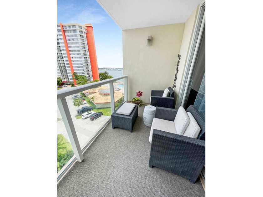 Completely updated and spacious 1 bedroom, 1 bathroom with 2 - Beach Condo for sale in Miami, Florida on Beachhouse.com