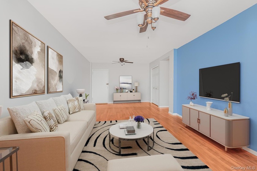 Immaculate 1 Bedroom 1 Bathroom Coop unit with beautiful water - Beach Home for sale in Bronx, New York on Beachhouse.com