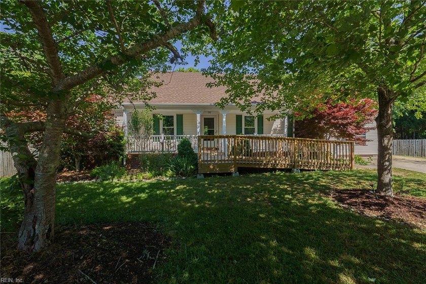 Spacious 5-bedroom ranch with finished room over the garage - Beach Home for sale in Chesapeake, Virginia on Beachhouse.com