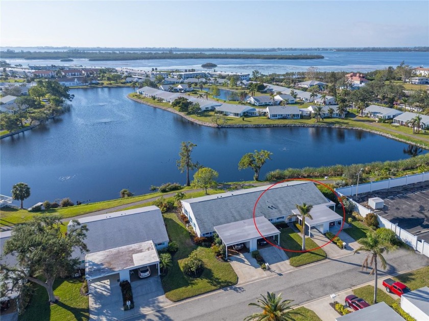 WELCOME TO YOUR NEW WATERFRONT OASIS! This lovely single-level - Beach Condo for sale in Bradenton, Florida on Beachhouse.com