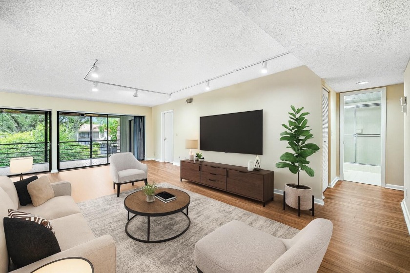 Immaculate, beautifully maintained 3-bedroom residence with - Beach Condo for sale in Boynton Beach, Florida on Beachhouse.com