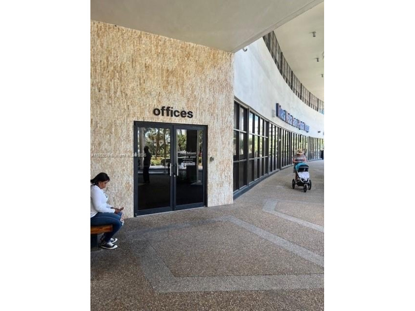 GREAT OPPORTUNITY TO HAVE YOUR BUSINESS IN THE VERY DESIRABLE - Beach Commercial for sale in Hollywood, Florida on Beachhouse.com