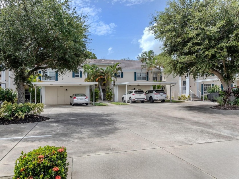 Everything in pictures stay! New flooring and fresh paint and - Beach Condo for sale in Venice, Florida on Beachhouse.com