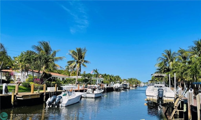 ((Motivated Seller is purchasing another property so they are - Beach Home for sale in Lighthouse Point, Florida on Beachhouse.com