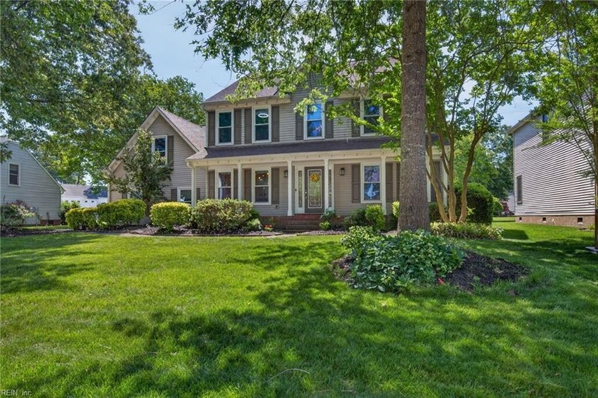 Welcome home to sought after Cheshire Forest! This beautifully - Beach Home for sale in Chesapeake, Virginia on Beachhouse.com