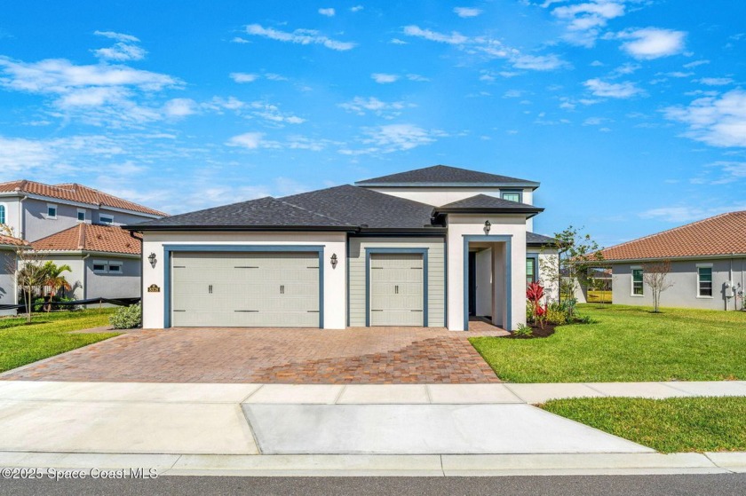 This exquisite, turn key, fully furnished executive lakefront - Beach Home for sale in Melbourne, Florida on Beachhouse.com