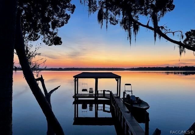 ESCAPE LIFE AT YOUR VERY OWN ISLAND HOME IN BEAUTIFUL - Beach Home for sale in Homosassa, Florida on Beachhouse.com