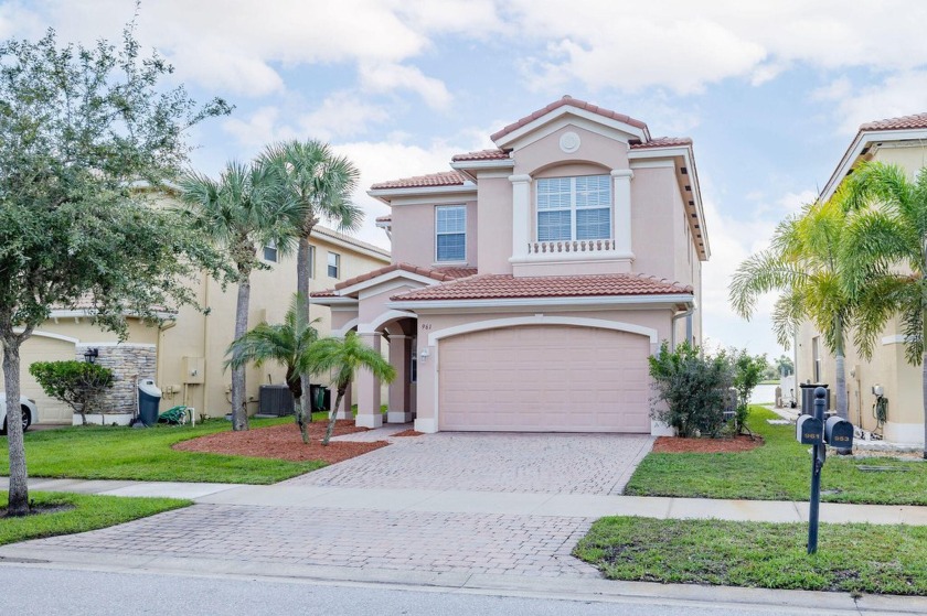 FANTASTIC POOL HOME LOCATED IN PET AND FAMILY FREINDLY - Beach Home for sale in Port Saint Lucie, Florida on Beachhouse.com