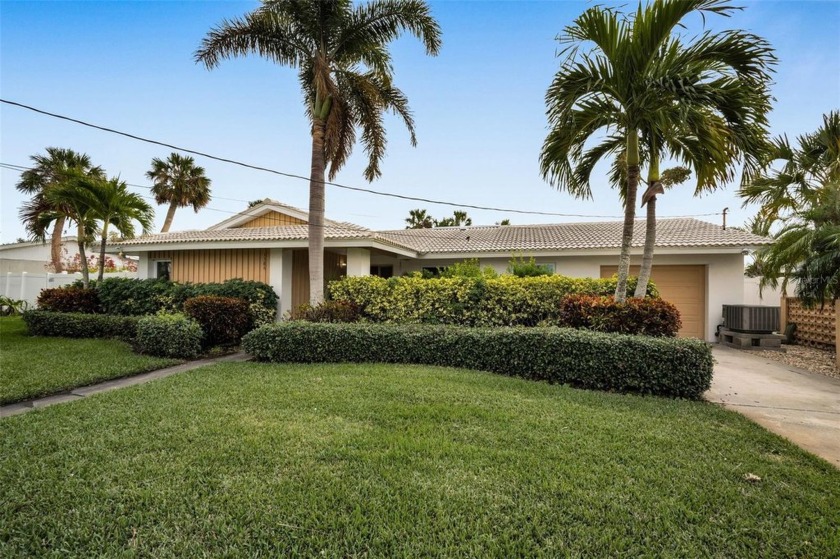 Selling for lot/land value. House flooded 4 inches and has been - Beach Home for sale in St. Petersburg, Florida on Beachhouse.com