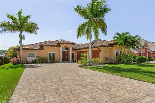 STUNNING & RARE OPPORTUNITY to own this newer 4/3/3, 2014 - Beach Home for sale in Cape Coral, Florida on Beachhouse.com