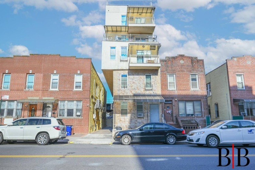 RARELY does an opportunity like this arise! Presenting a new - Beach Home for sale in Brooklyn, New York on Beachhouse.com