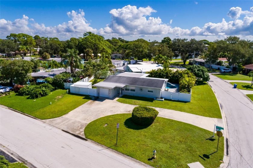 Welcome to Riviera Bay -- the best neighborhood in the world - Beach Home for sale in St. Petersburg, Florida on Beachhouse.com