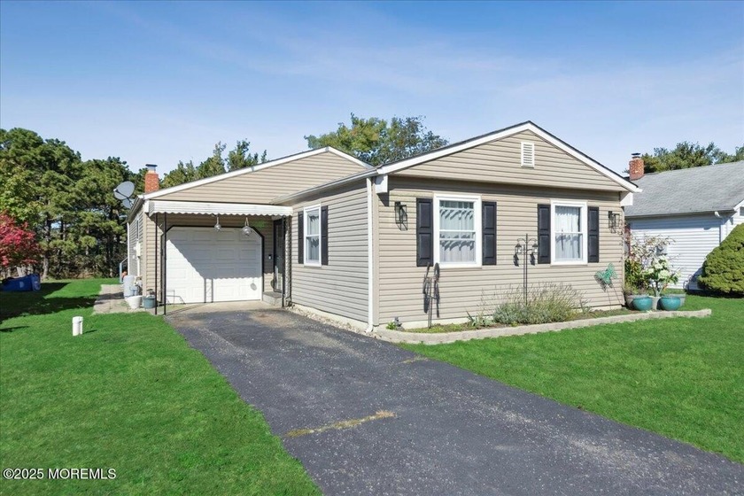 Welcome to your dream home beautiful 55+ community at the Jersey - Beach Home for sale in Toms River, New Jersey on Beachhouse.com