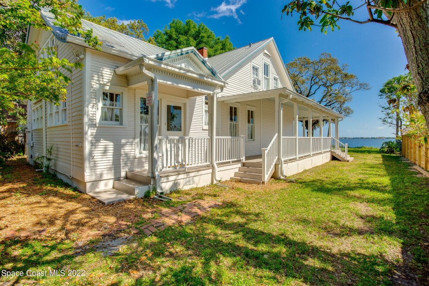 Direct Indian Riverfront on the bluff of historic downtown - Beach Home for sale in Melbourne, Florida on Beachhouse.com
