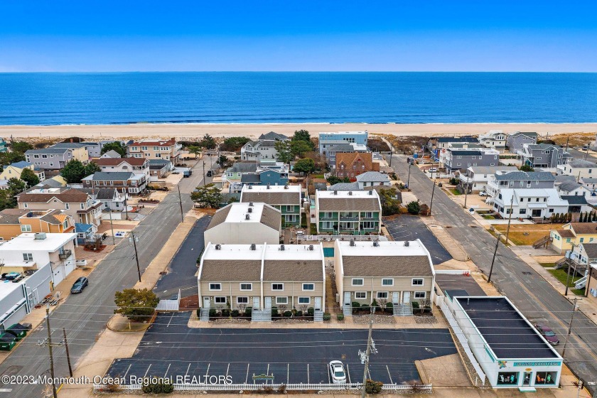 POOLSIDE LIVING...this oceanblock end-unit townhome is only - Beach Condo for sale in Ship Bottom, New Jersey on Beachhouse.com