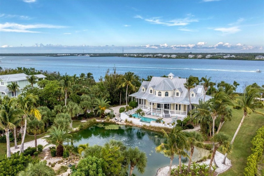 Flamingo Ranch boasts a spacious 5,000+ square feet of - Beach Home for sale in Placida, Florida on Beachhouse.com