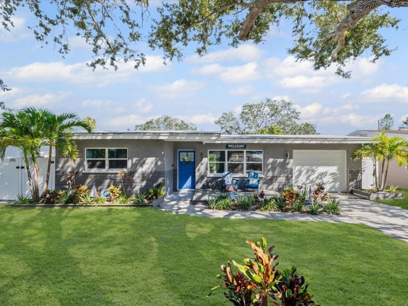 One or more photo(s) has been virtually staged. 30k in price - Beach Home for sale in St. Petersburg, Florida on Beachhouse.com