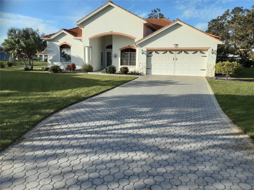 Welcome to this move in ready home in the trails community with - Beach Home for sale in Sarasota, Florida on Beachhouse.com