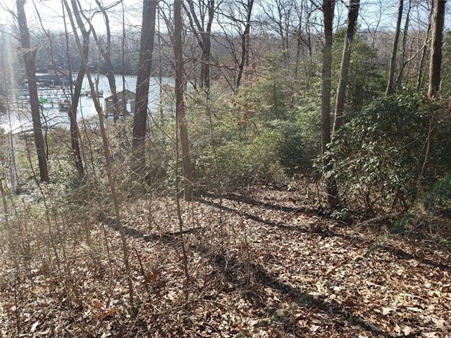 Nicely elevated building lot on Urbanna Creek on Red Hill Dr. in - Beach Lot for sale in Urbanna, Virginia on Beachhouse.com