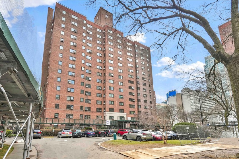 Welcome to this charming 2-bedroom, 1-bathroom co-op located at - Beach Home for sale in Brooklyn, New York on Beachhouse.com