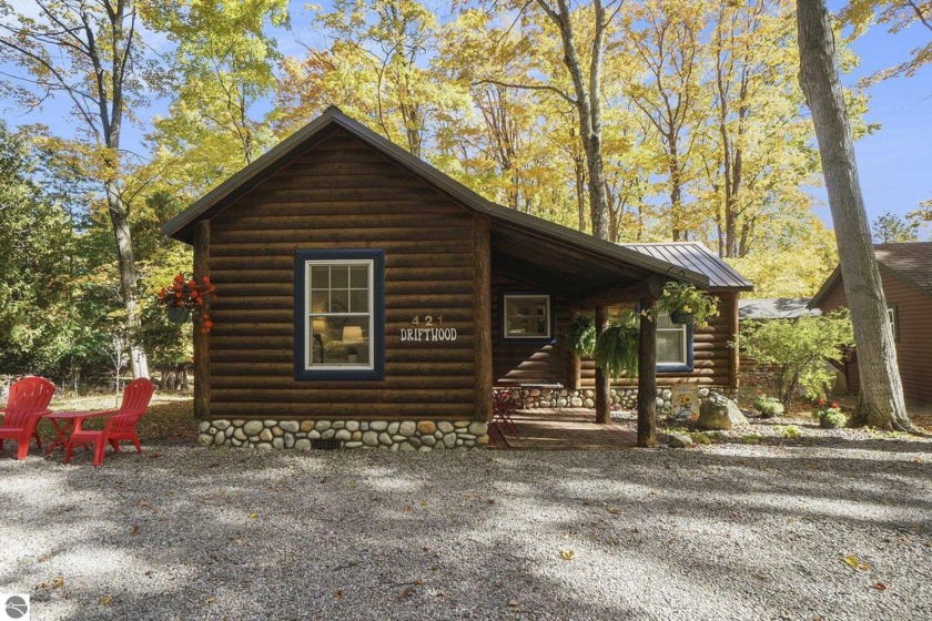 Welcome to the *Driftwood*-- a meticulously maintained log - Beach Home for sale in Northport, Michigan on Beachhouse.com