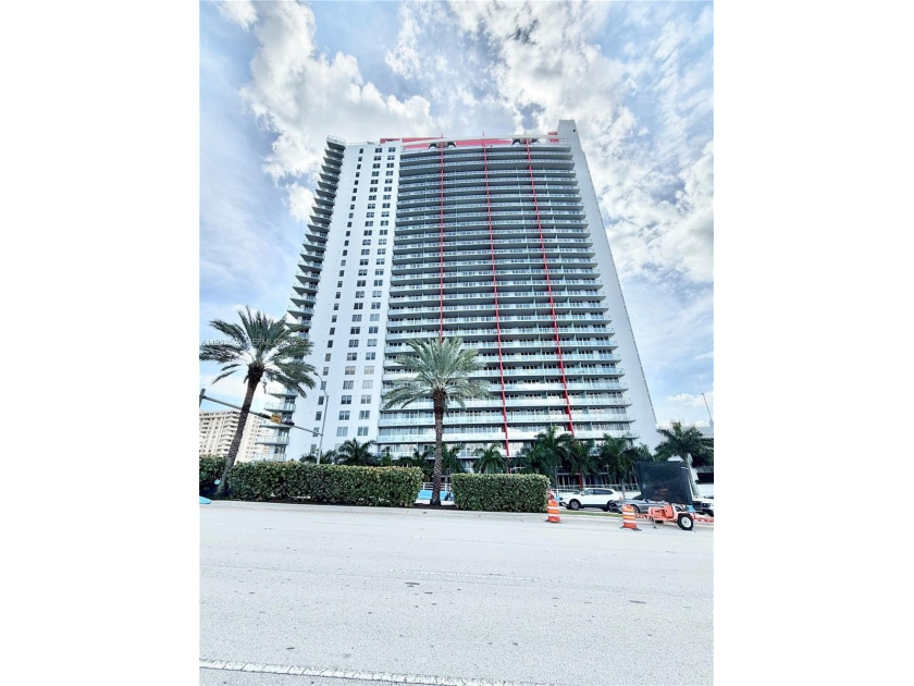 Stunning 2BD/2BA unit at the prestigious Beachwalk Resort in - Beach Condo for sale in Hallandale Beach, Florida on Beachhouse.com