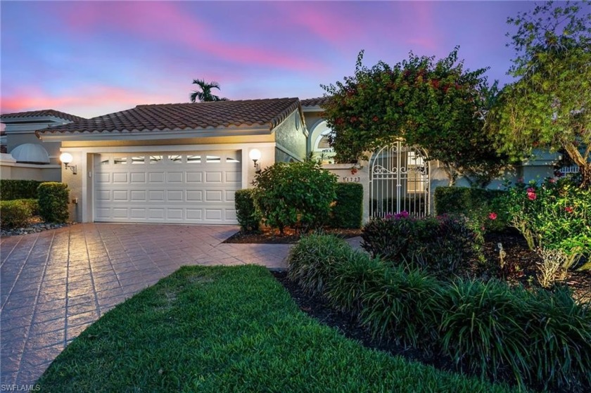 Welcome to 172 Via Napoli. This spacious 2 bedroom plus den, 3 - Beach Home for sale in Naples, Florida on Beachhouse.com