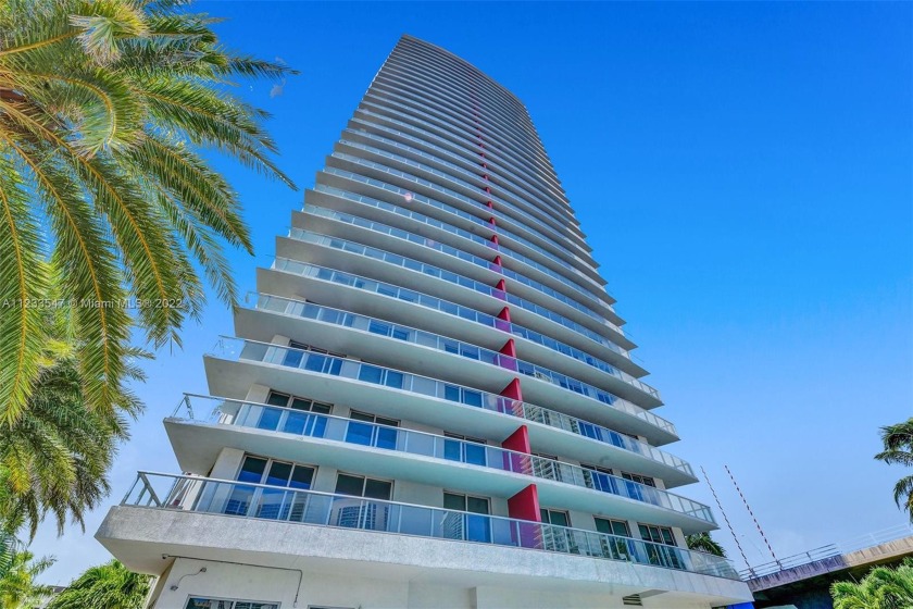 CASH COW -  / SHORT-TERM RENTAL INVESTMENT WITH TONS OF 5 STAR - Beach Condo for sale in Hallandale  Beach, Florida on Beachhouse.com