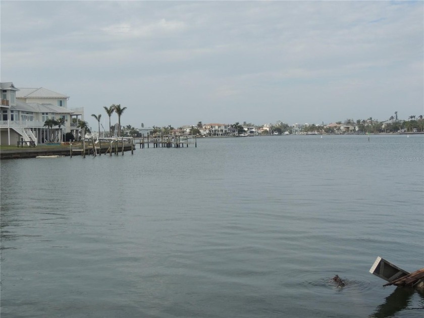 Beautiful Bay views

Home is being Sold As is no Repairs - Beach Home for sale in Sarasota, Florida on Beachhouse.com