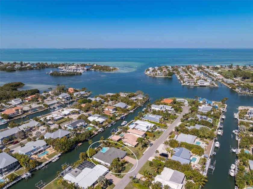 Welcome to your ISLAND OASIS on Anna Maria Island! This - Beach Home for sale in Holmes Beach, Florida on Beachhouse.com