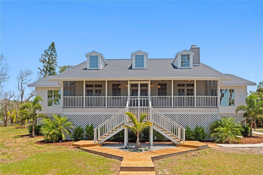 One or more photo(s) has been virtually staged. Welcome to a - Beach Home for sale in Palmetto, Florida on Beachhouse.com