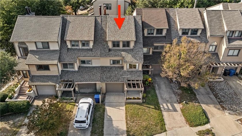 Life is better at the beach and this home makes it easy to enjoy - Beach Townhome/Townhouse for sale in Virginia Beach, Virginia on Beachhouse.com