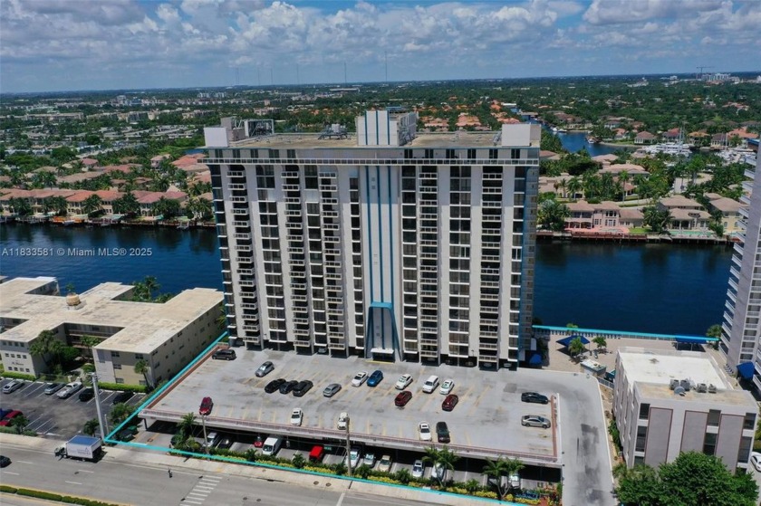 Welcome to Allington Towers South! This spacious 2-bedroom - Beach Condo for sale in Hollywood, Florida on Beachhouse.com