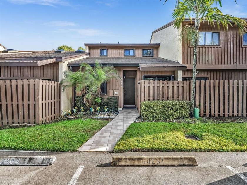 Welcome to this beautifully tucked away townhome in Reflections - Beach Townhome/Townhouse for sale in Davie, Florida on Beachhouse.com