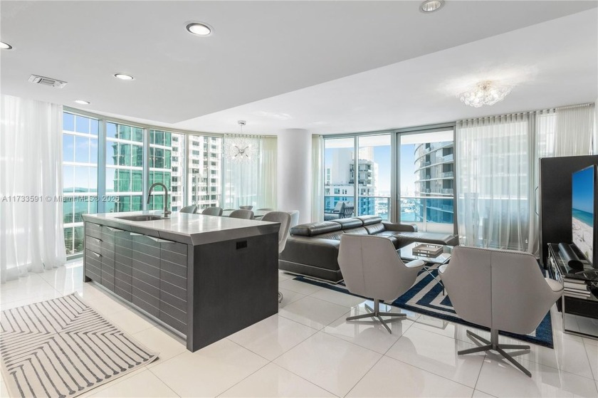 Epic Residences is a luxury condo/hotel offering full-service - Beach Condo for sale in Miami, Florida on Beachhouse.com