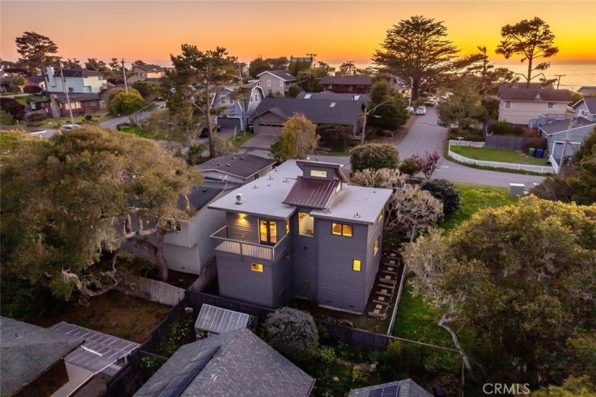 Welcome to 5250 Guildford, a tranquil coastal retreat in - Beach Home for sale in Cambria, California on Beachhouse.com