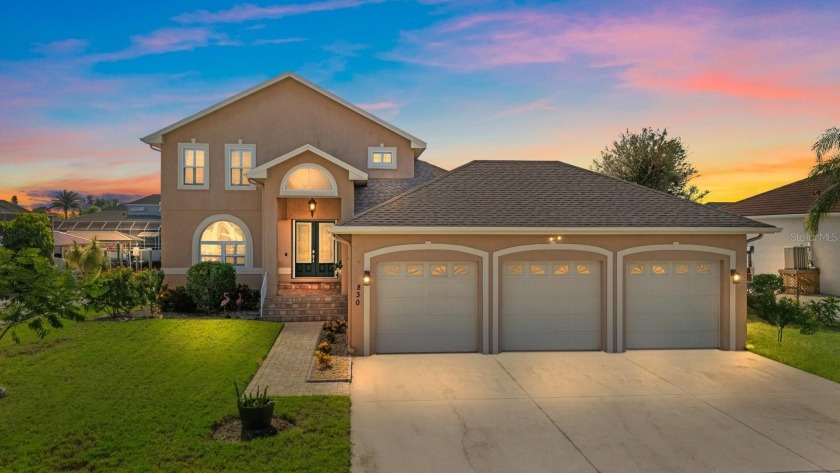 Freshly painted and move-in ready -- fully furnished or -ready! - Beach Home for sale in Apollo Beach, Florida on Beachhouse.com