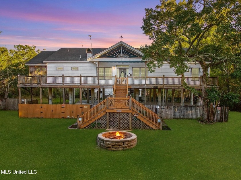 Discover a rare creekside Gulfport property featuring 5 separate - Beach Home for sale in Gulfport, Mississippi on Beachhouse.com