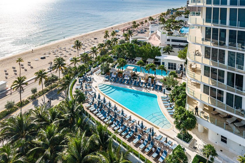 An exceptional Four Seasons oceanfront residence with a rare - Beach Condo for sale in Fort Lauderdale, Florida on Beachhouse.com