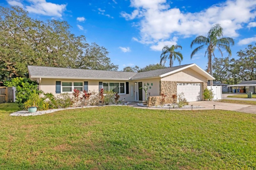 **Take a VIRTUAL VIDEO TOUR of this home now at  **  This - Beach Home for sale in Largo, Florida on Beachhouse.com