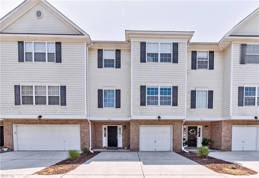 **OPEN HOUSE SATURDAY 5/16/26 & SUNDAY 5/17/26 FROM 12-4PM** - Beach Condo for sale in Virginia Beach, Virginia on Beachhouse.com