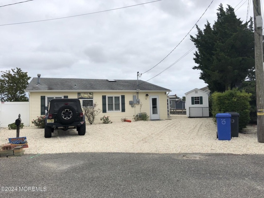 The perfect waterfront home to live on vacation. Relax in the - Beach Home for sale in Beach Haven West, New Jersey on Beachhouse.com