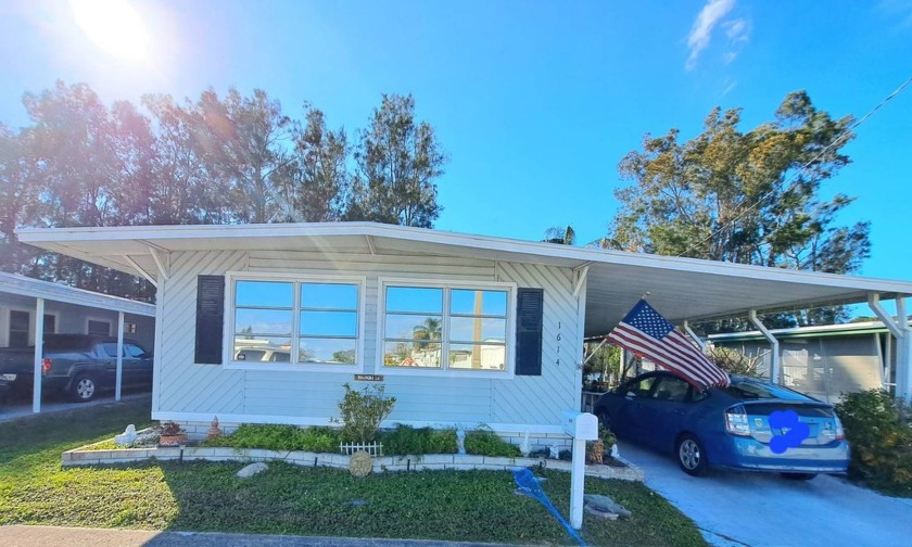 PRICE REDUCED....This Large 2 bedroom, 2 Bathroom mobile home is - Beach Home for sale in Clearwater, Florida on Beachhouse.com