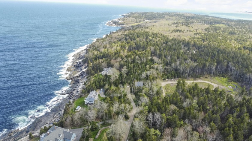 Here is your chance to own the last buildable lot on Yellow Head - Beach Acreage for sale in Bristol, Maine on Beachhouse.com