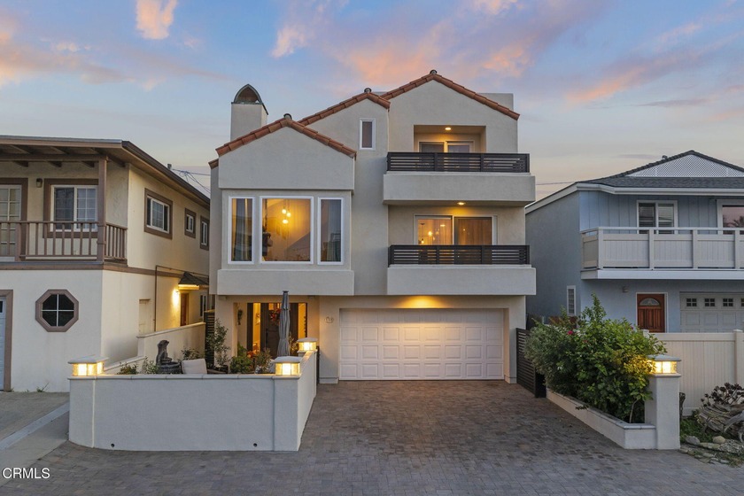 Immaculate Silver Strand Beach home.  Steps to the Sand with - Beach Home for sale in Oxnard, California on Beachhouse.com