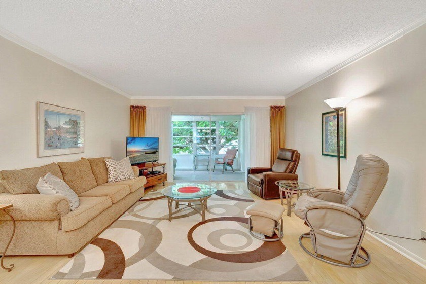 Come to see this well maintained and reasonably priced 2-bedroom - Beach Condo for sale in Delray Beach, Florida on Beachhouse.com