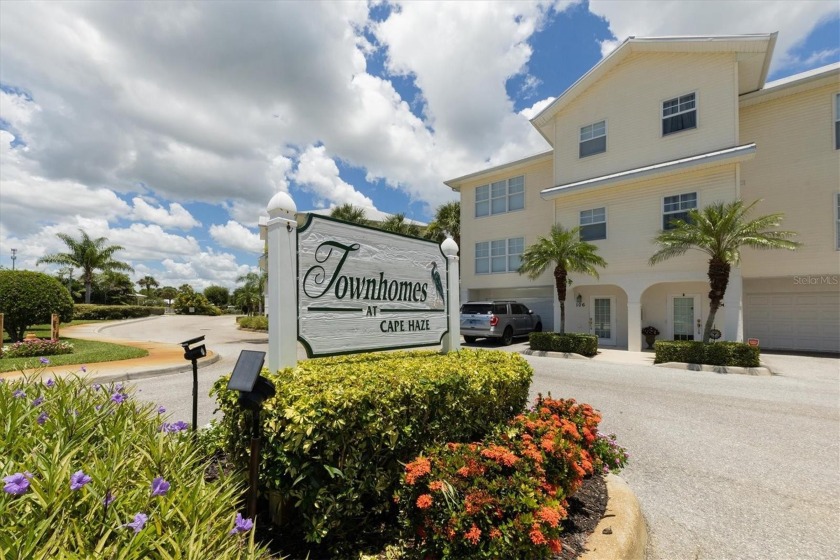 Incredible opportunity to own in The Townhomes at Cape Haze! - Beach Townhome/Townhouse for sale in Rotonda West, Florida on Beachhouse.com